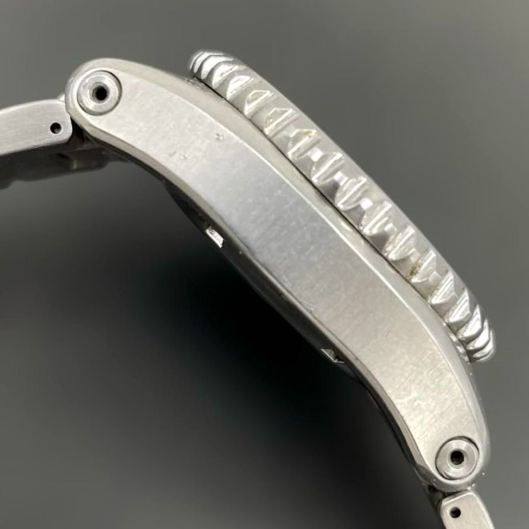 二次電池交換済】SEIKO KINETIC ダイバーズウォッチ 5M62-0BL0 黒文字