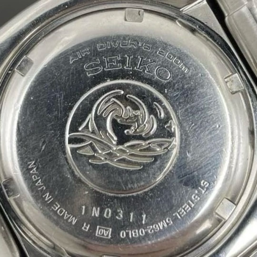 二次電池交換済】SEIKO KINETIC ダイバーズウォッチ 5M62-0BL0 黒文字