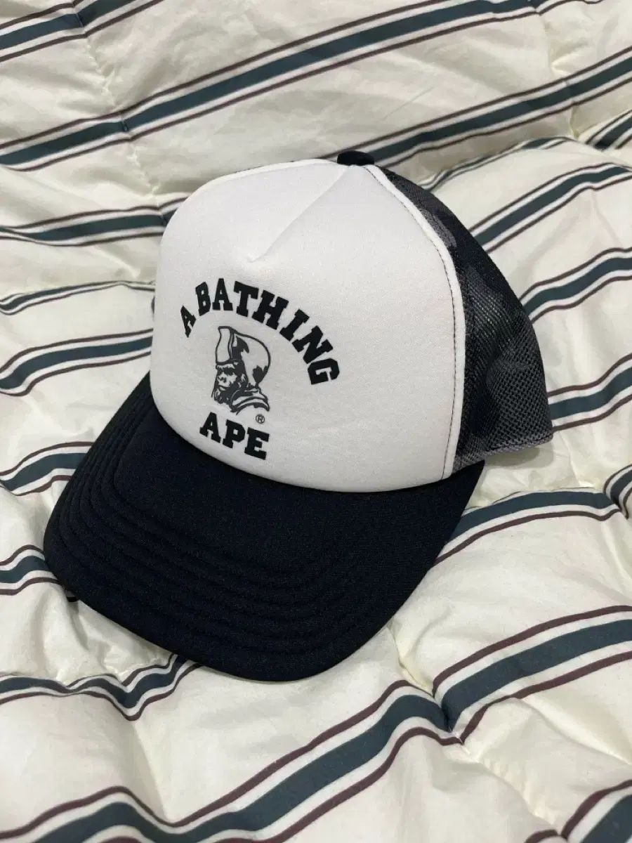 A BATHING APE アベイシングエイプ COLOR カモフラ メッシュ キャップ