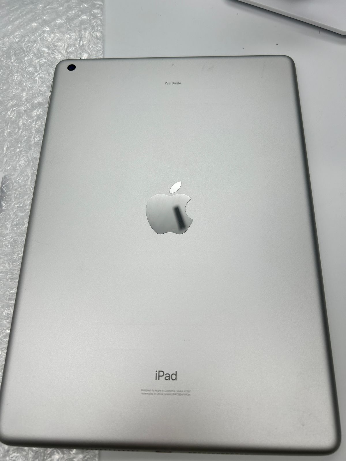 iPad （第7世代）wi-fi 32GBシルバー 本体 iPad Wi-Fi 32GB - シルバー（第7世代） [整備済製品] - Apple（日本）