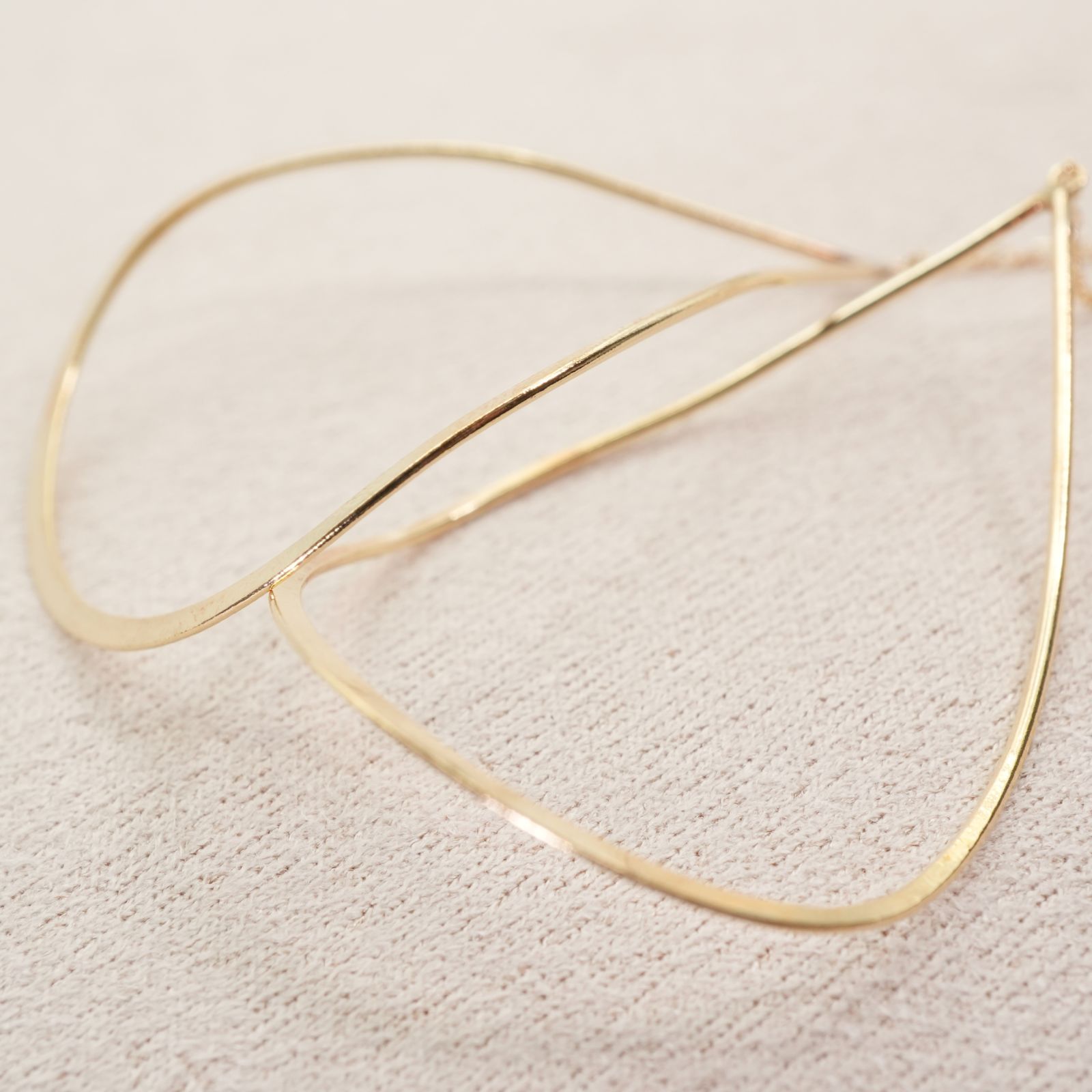 美品 アガット ドロップ K10 アメリカン ピアス/25-463S - メルカリ