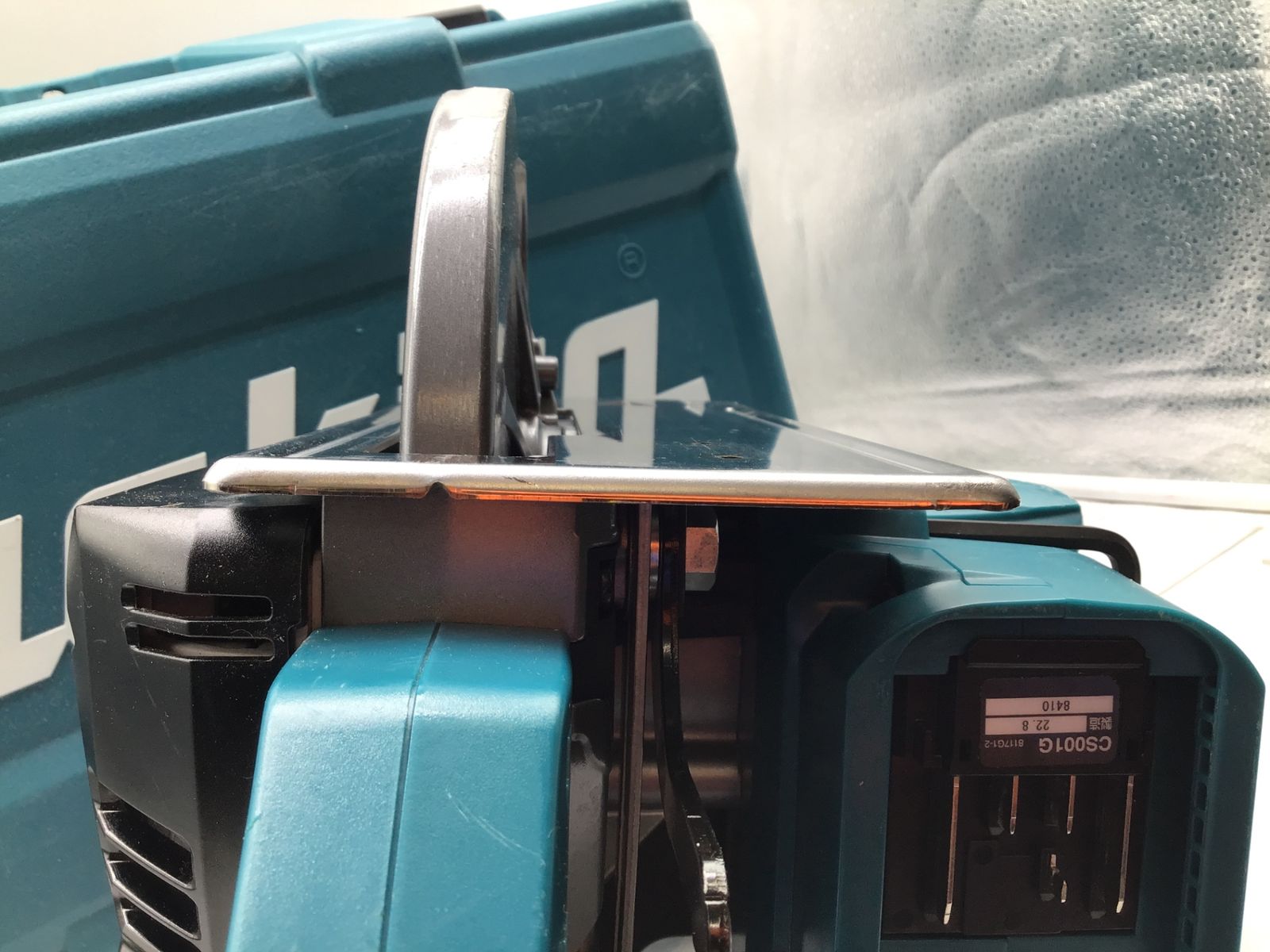 マキタ 185㎜充電式チップソーカッタ