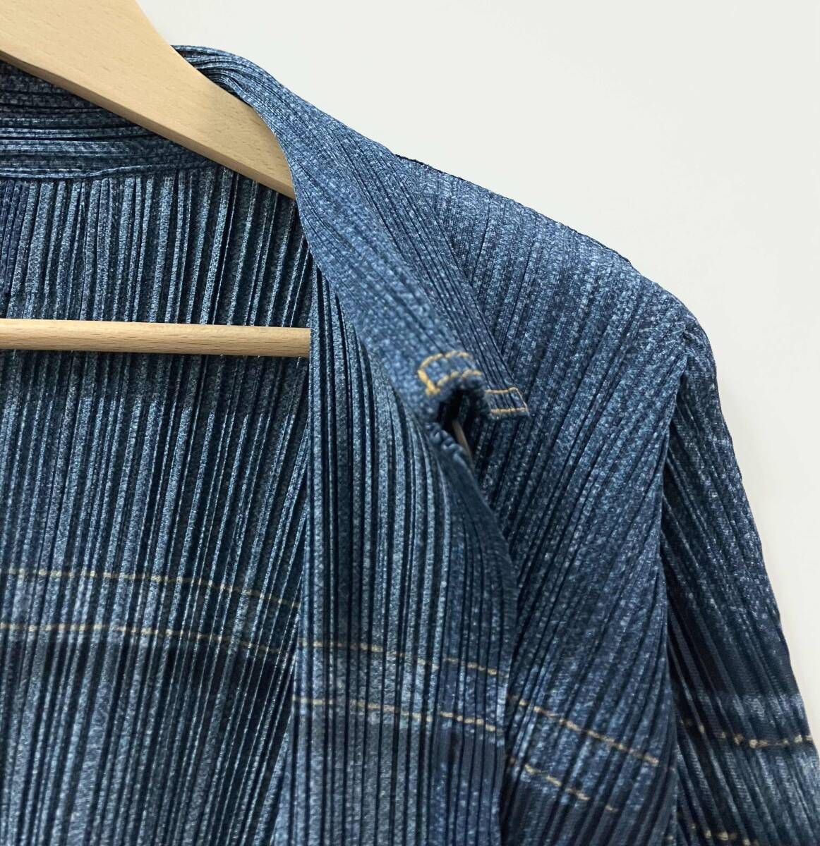 PLEATS PLEASE プリーツプリーズ ISSEY MIYAKE 長袖シャツ・ブラウス