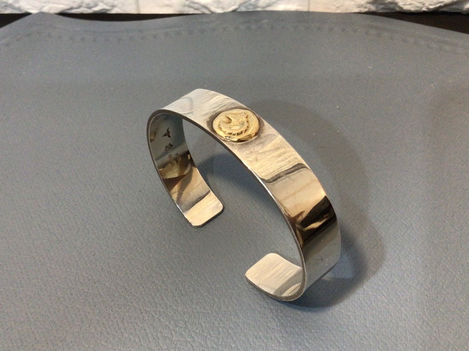 TADY&KING 平打ちバングル ウルフ silver K18 - メルカリ