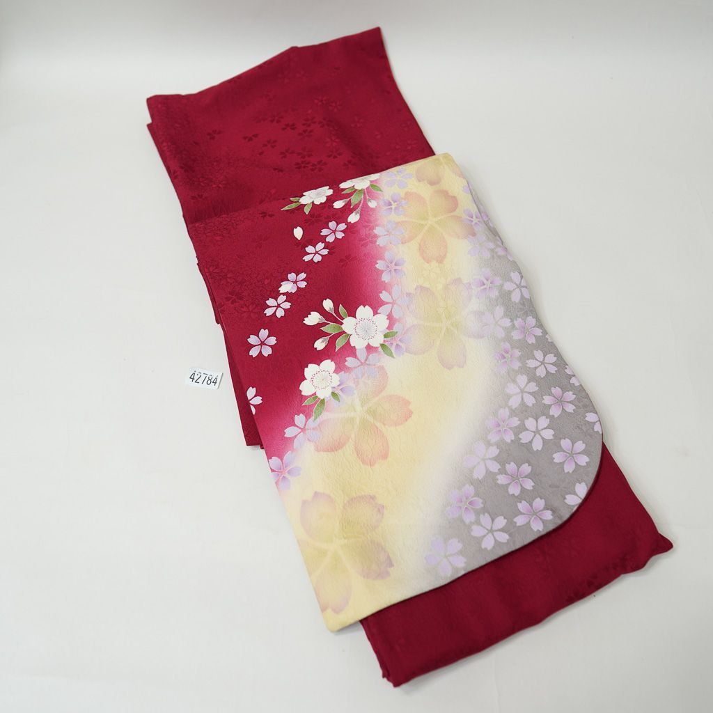 振袖 正絹 着物単品 仕立て上がり 濃赤色 古典柄 桜 さくら 金駒刺繍