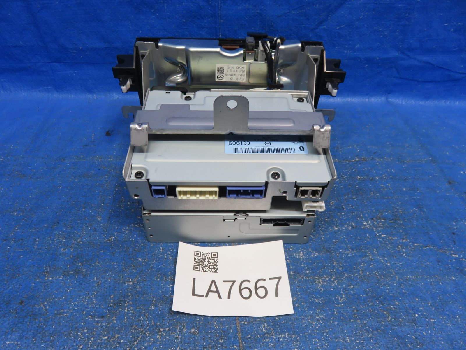 LA7667* 現状渡し マツダ CX-5 KE2FW/後期 DVDナビユニット G46E 66