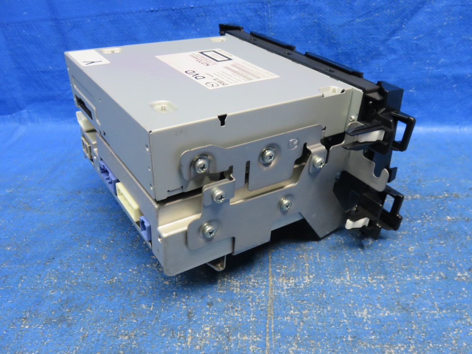 LA7667* 現状渡し マツダ CX-5 KE2FW/後期 DVDナビユニット G46E 66