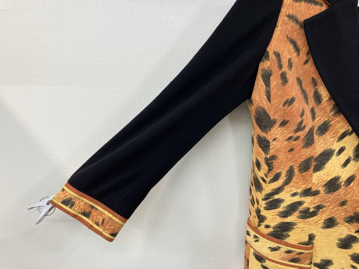 LEONARD レオナール テーラードジャケット ヒョウ柄 金ボタン 袖