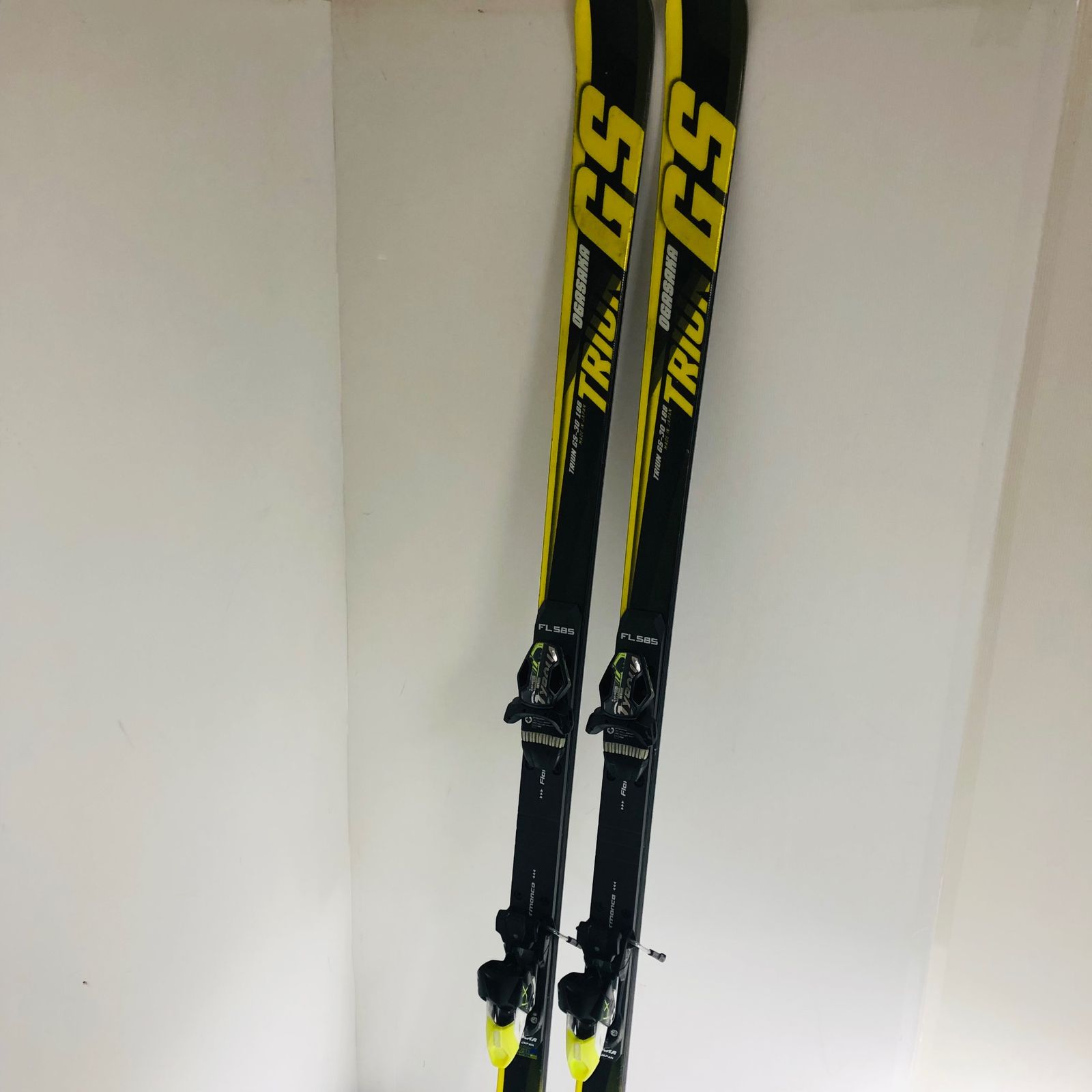 オガサカ OGASAKA TRIUN GS-30 188cm 19-20モデル OGASAKA オガサカ スキー TRIUN GS 188cm R30 OGASAKA オガサカ スキー