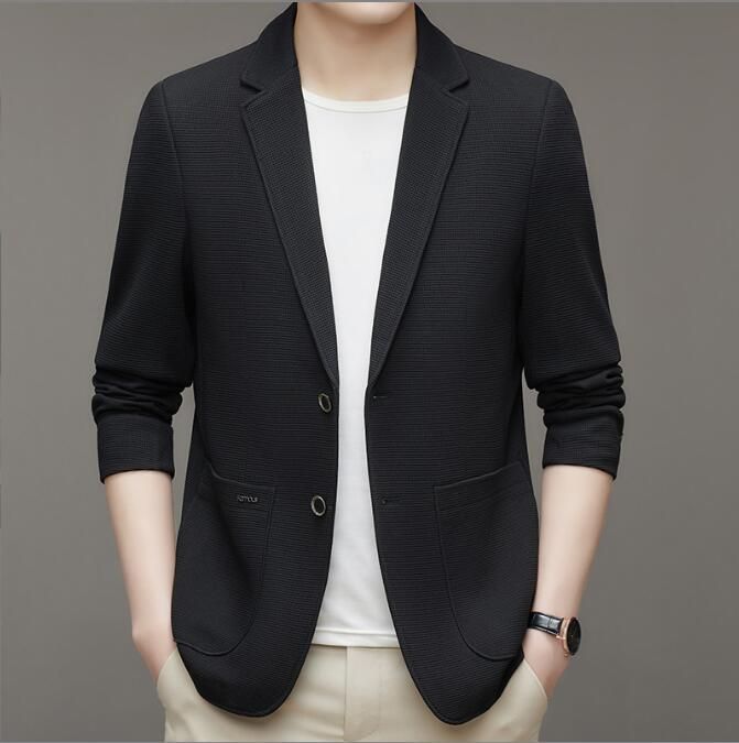 Walkerというパソコン型の乗り物です。特殊なセンシング技術の乗り物です。