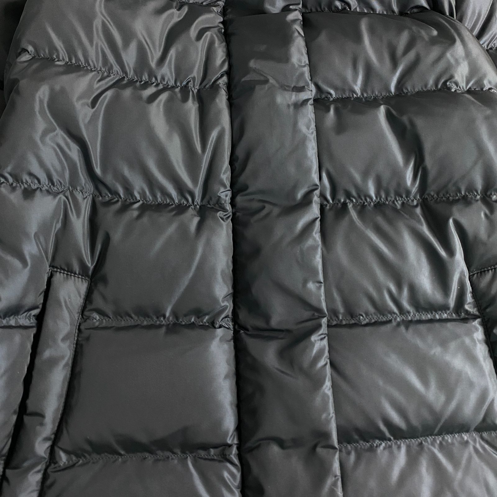 プラダ ダウンコート PRADA フォックスファー襟 ネイビー 42 - メルカリ