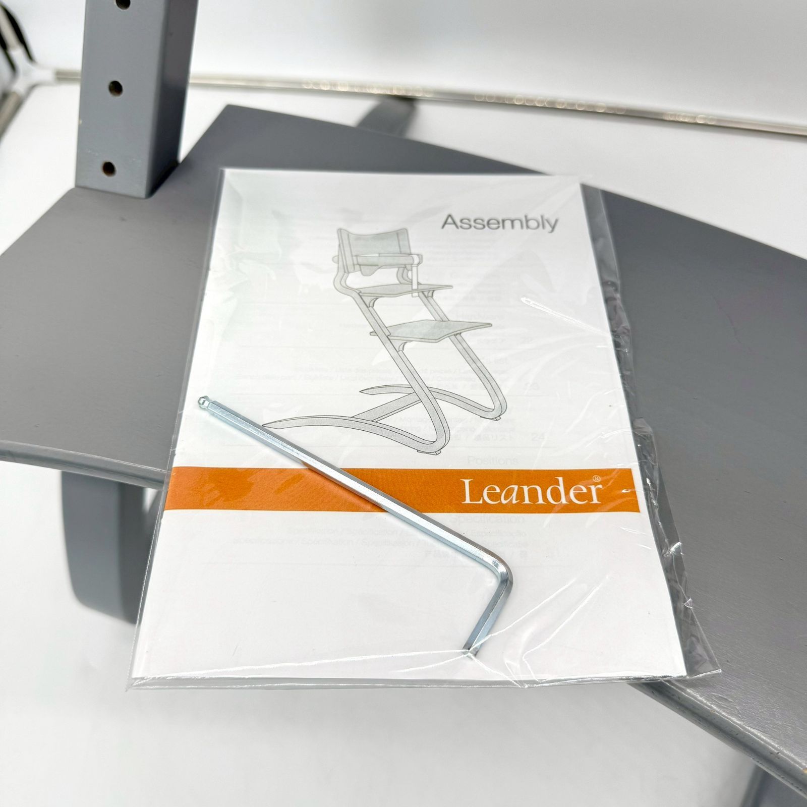 北欧デンマーク発のブランド名作「Leander」チェア 希少カラー♡グレー