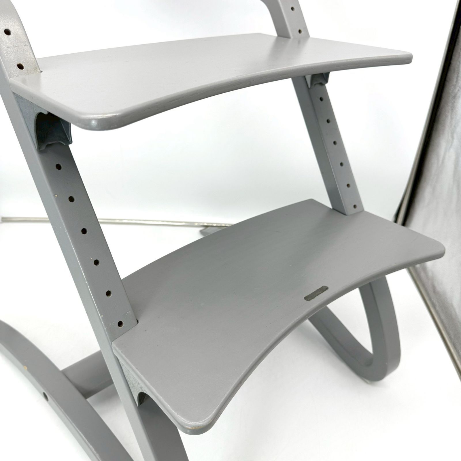 北欧デンマーク発のブランド名作「Leander」チェア 希少カラー♡グレー 北欧デンマーク発のブランド名作「Leander」チェア 希少カラー♡グレー