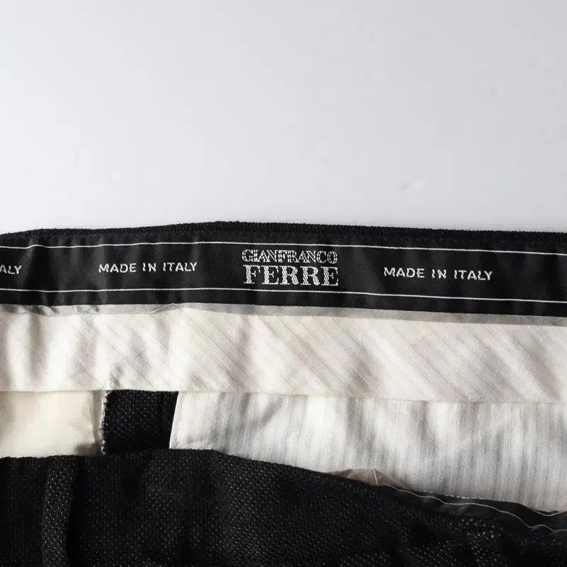 新品 ☆ジャンフランコ フェレ ◎黒 ウール パンツ 48サイズ