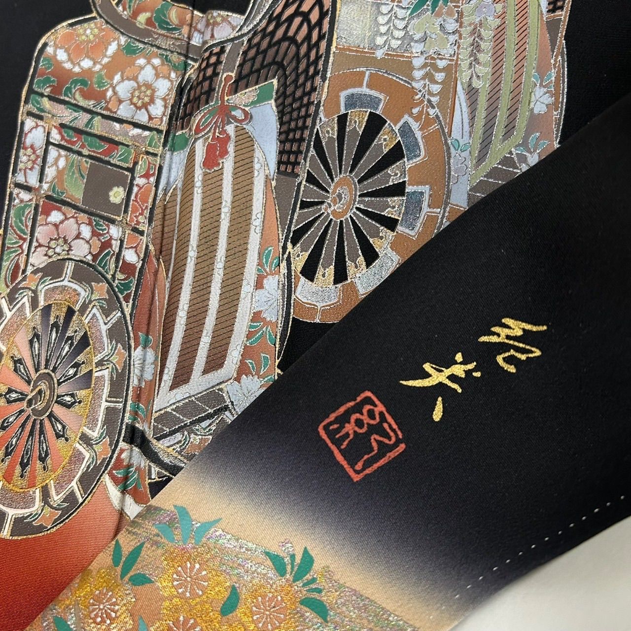 正絹 黒留袖 比翼仕立て 花鳥錦 五つ紋 在銘 黒留袖 作家物 箔押し 鳥に花柄 五つ紋 比翼 正絹 着物 MK-1382 - メルカリ