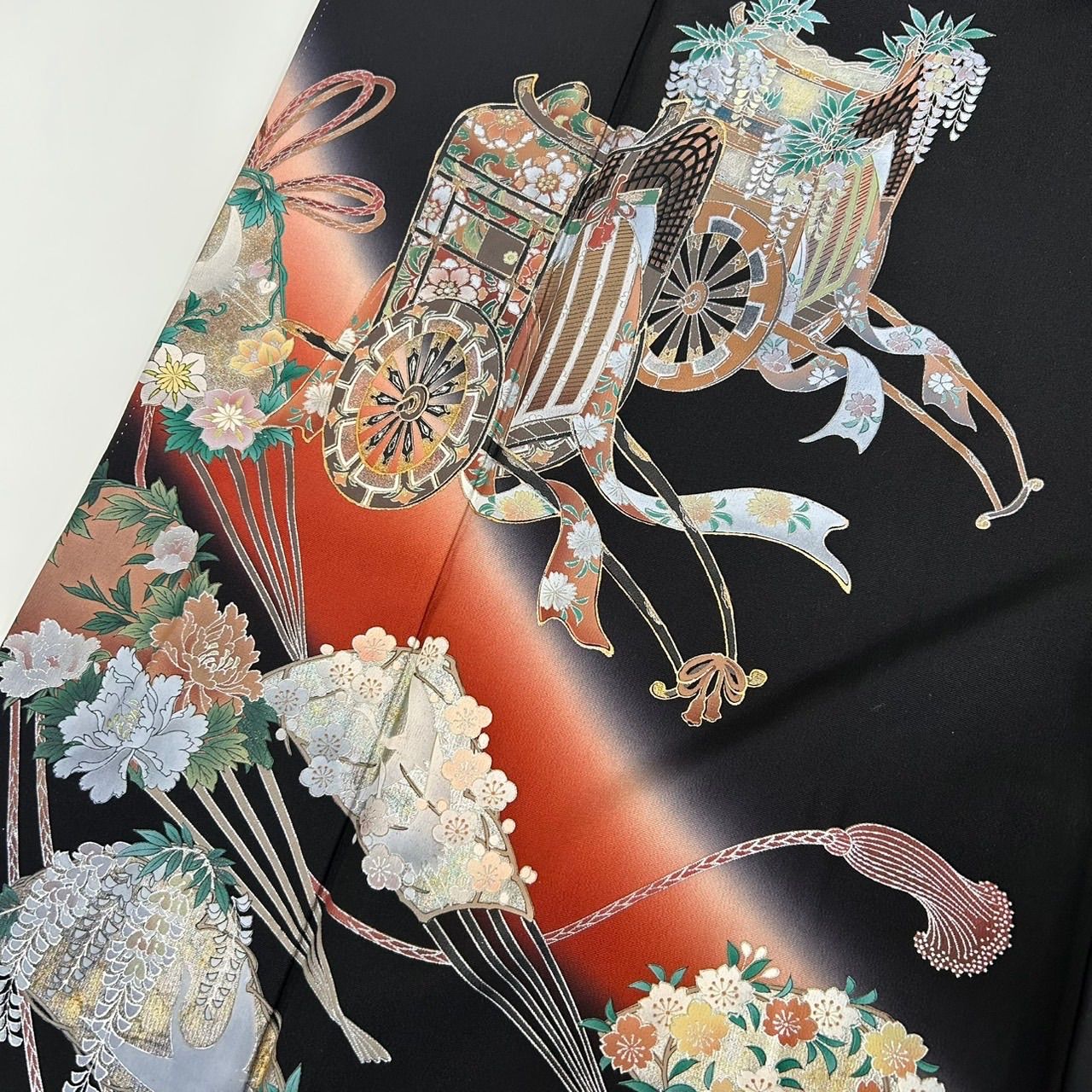 黒留袖 作家物 箔押し 鳥に花柄 五つ紋 比翼 正絹 着物 MK-1382 - メルカリ