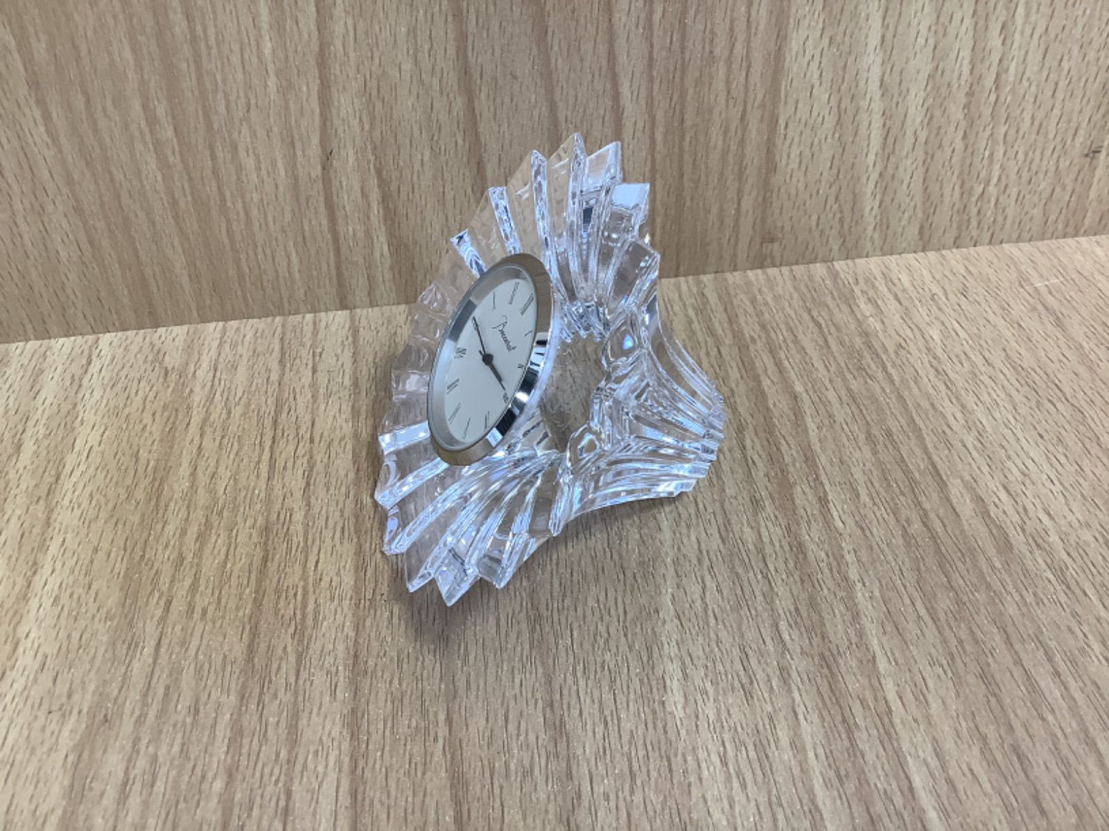 Baccarat (バカラ) ミルニュイ 置き時計 専用箱付き Baccarat (バカラ) ミルニュイ 置き時計 専用箱付き Baccarat (バカラ