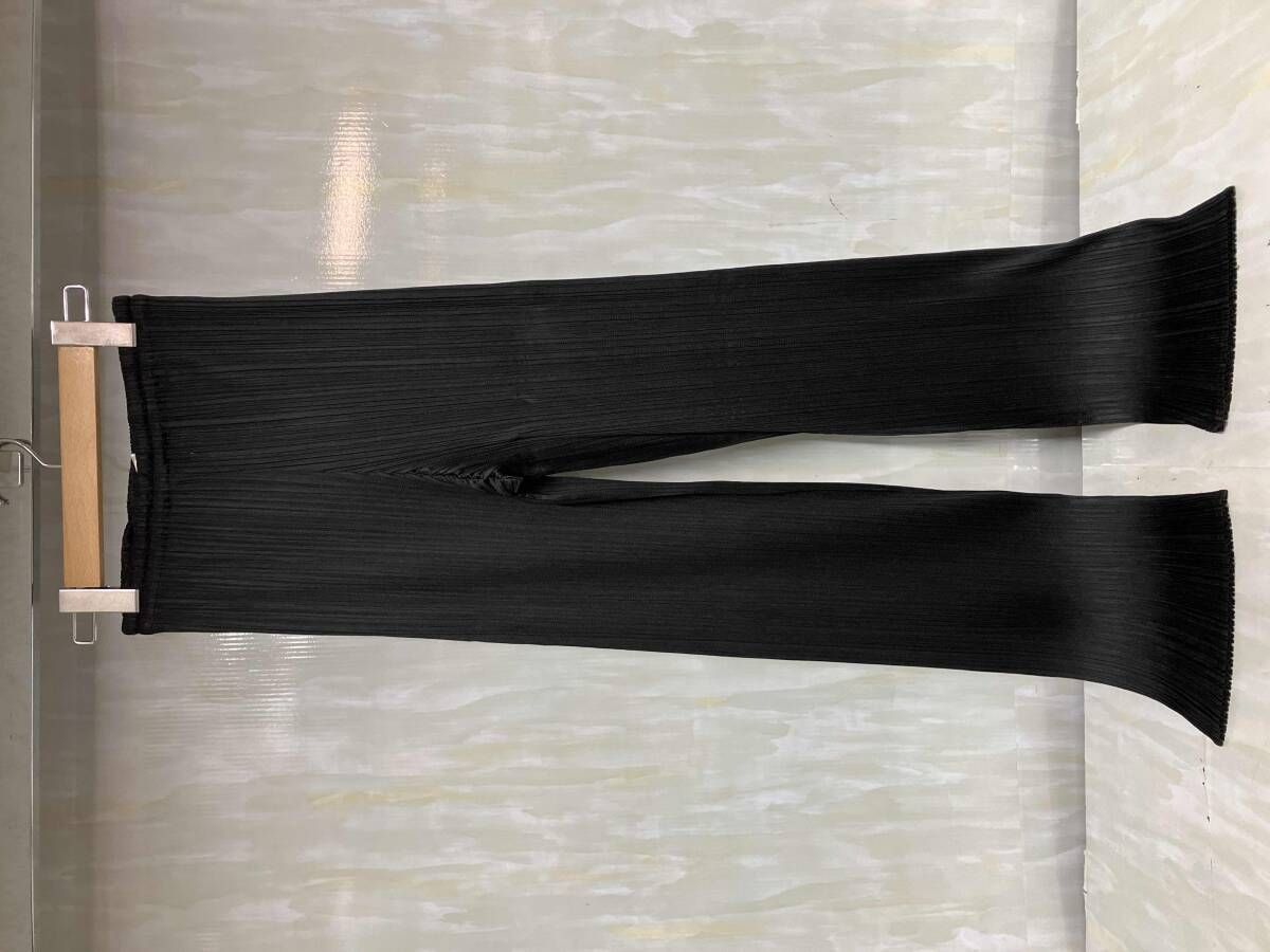 pleatsplease シッカーパンツ　黒 BASICS – isseymiyake.com