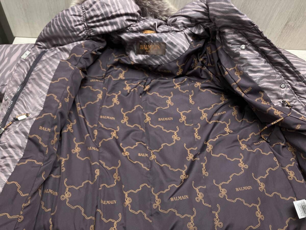 BALMAIN/バルマン フード付ダウンコート BC26227 ゼブラ柄 ブルー