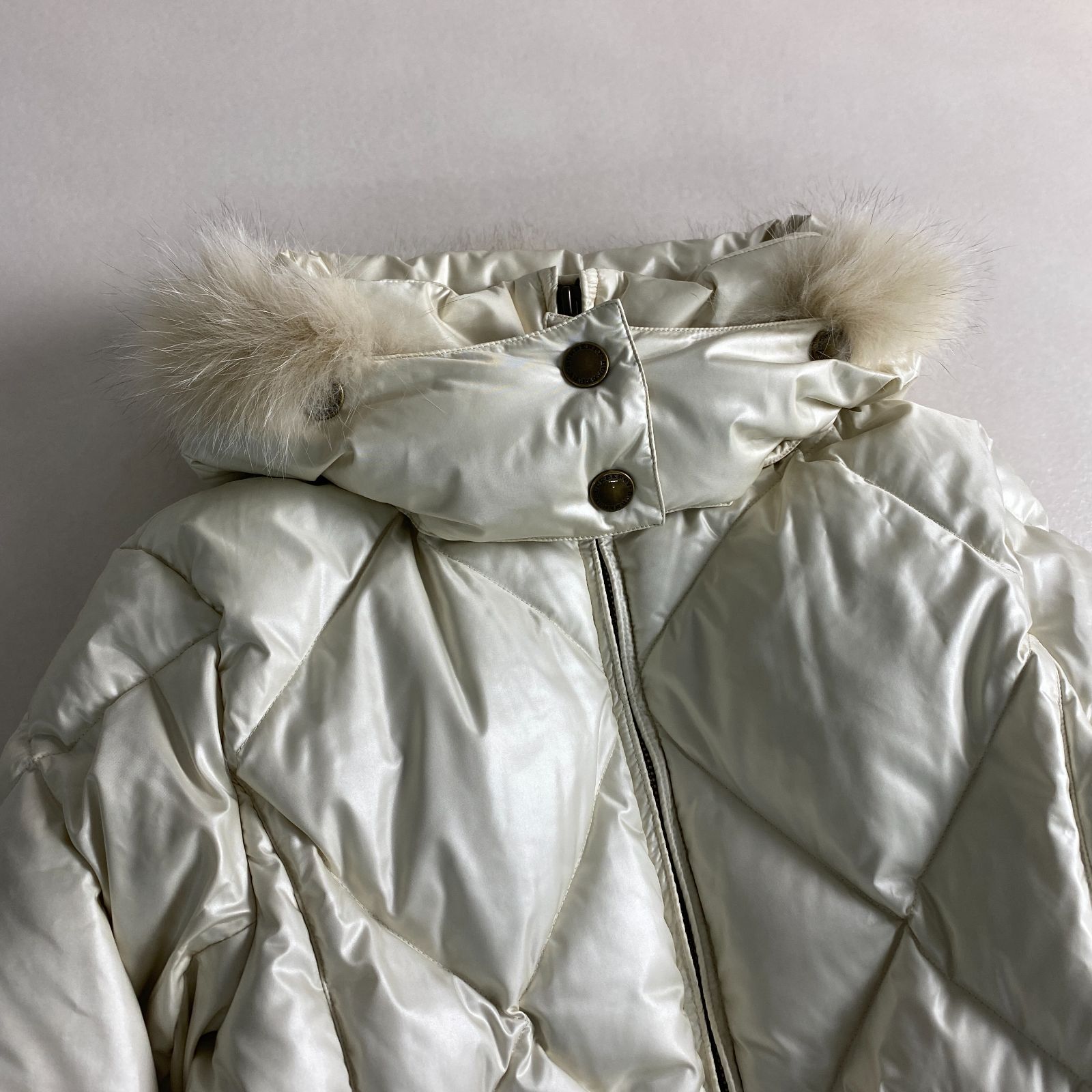 バーバリーロンドン ダウンコート ノバチェック ファー 2way ホワイト