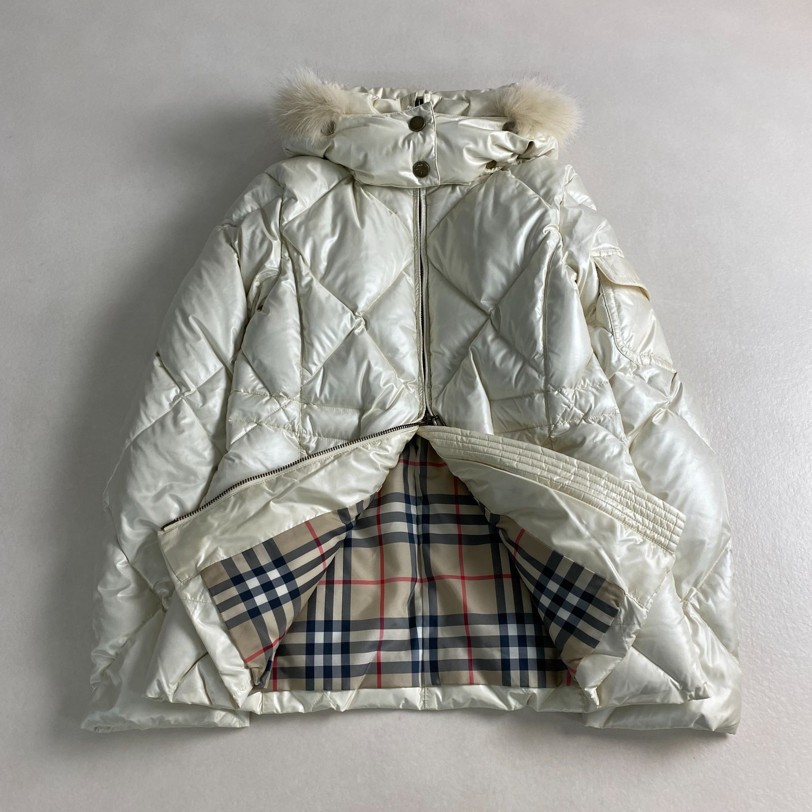 バーバリーロンドン ダウンコート ノバチェック ファー 2way ホワイト