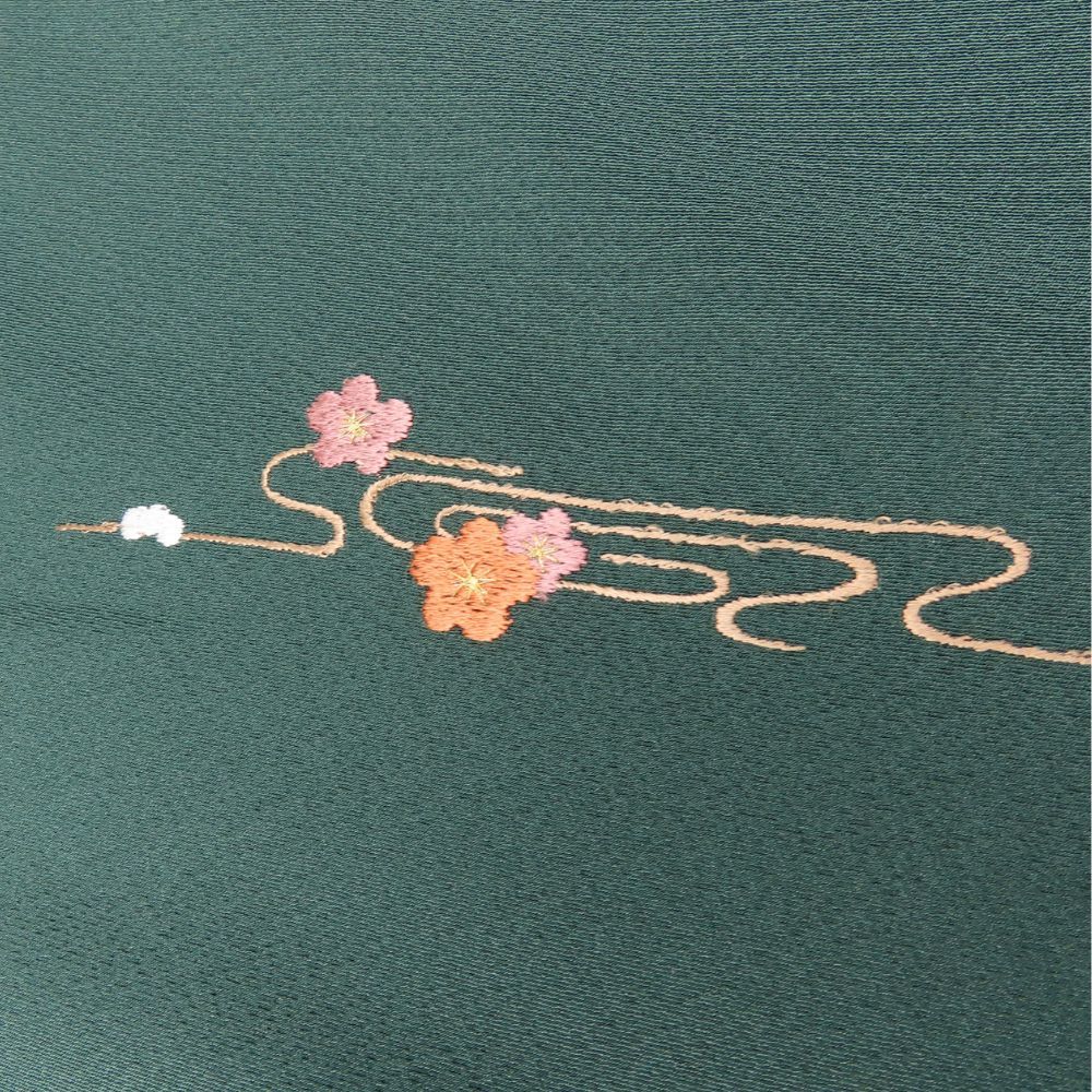 中古】 反物 訪問着 ちりめん 正絹 深緑 八掛付き 刺繍 裁断済み 和装