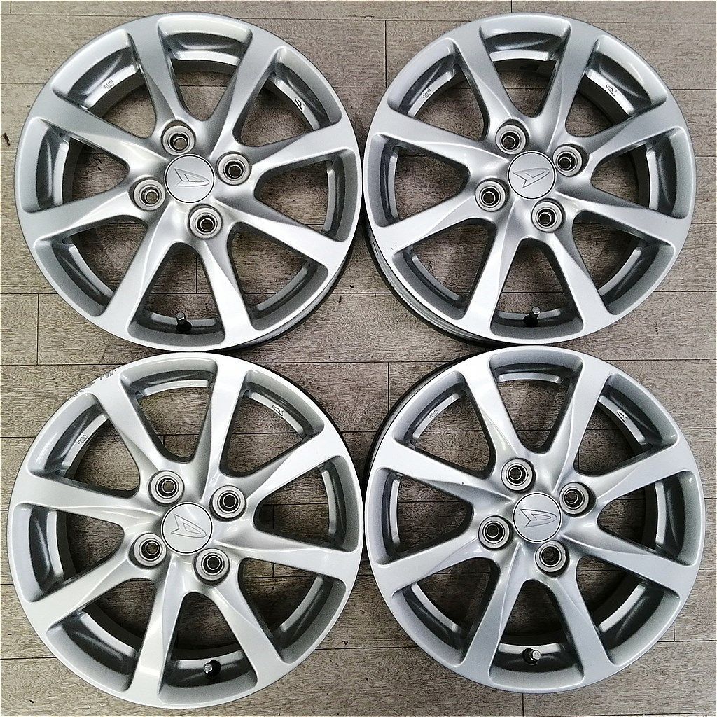 ダイハツ純正１４インチ Amazon.co.jp: ダイハツ純正アルミホイール14インチ 4本セット 4.5J