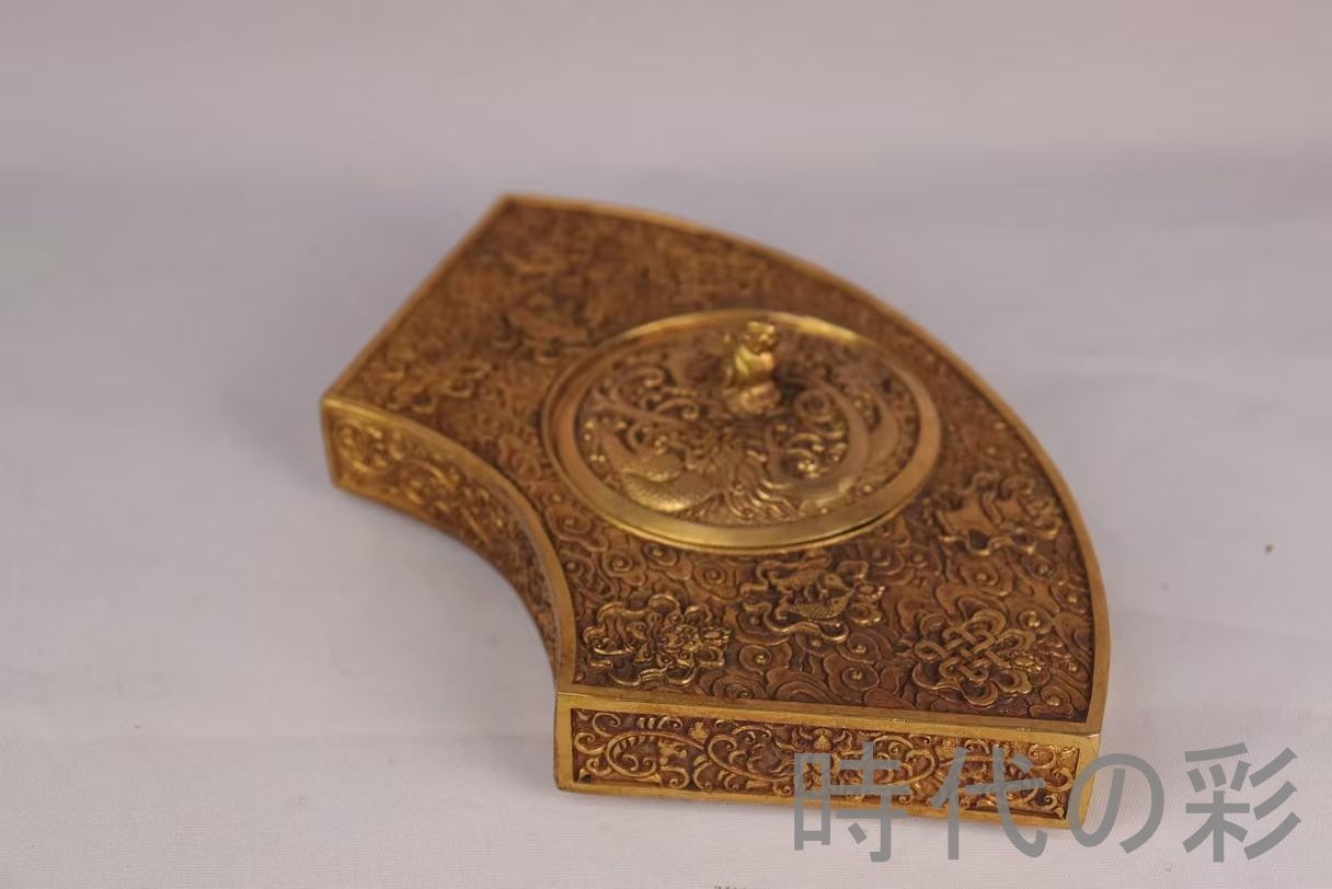 旧蔵 清代 鍍金銅硯台』精銅製文房雅器 鍍金仕上 中国古美術 骨董品