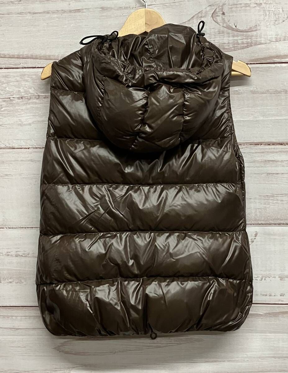 DUVETICA デュベティカ ダウンベスト レディースサイズS ダーク