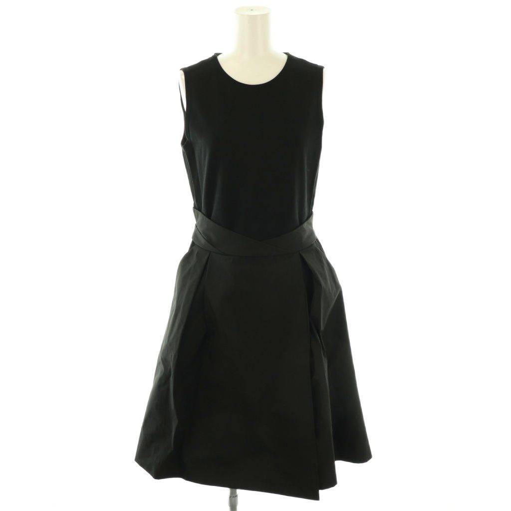FOXEY NEW YORK ブラック 半袖ワンピース　3、4回使用　40 FOXEY NEW YORK ブラック 半袖ワンピース 3、4回使用 40