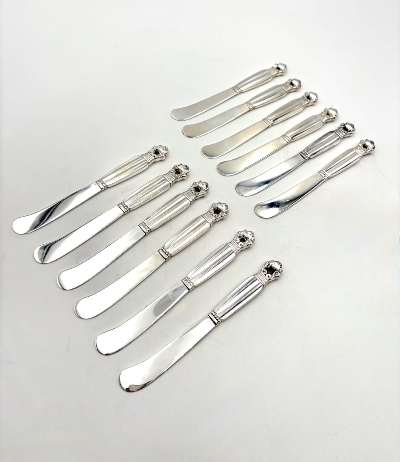 ジョージジェンセン　エーコン　ACORN廃盤ディナーナイフ　スターリングシルバー ACORN Dinner knife, large I Georg Jensen