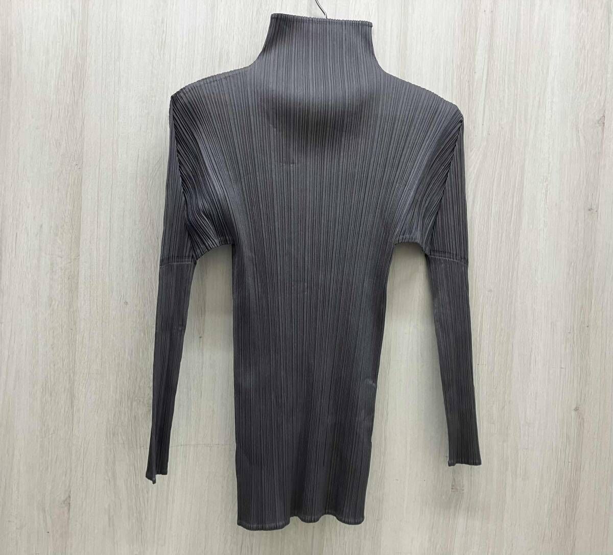ハイネック長袖 プリーツプリーズ PLEATS PLEASE ISSEYMIYAKE プリーツ ハイネック 長袖 グレー サイズ3