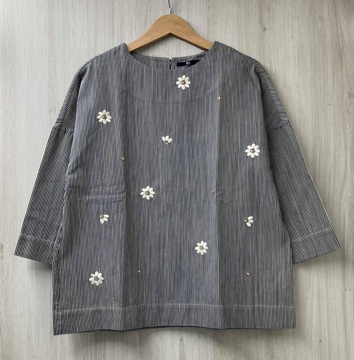 45R 花柄刺繍プルオーバー 45R 花柄刺繍プルオーバー