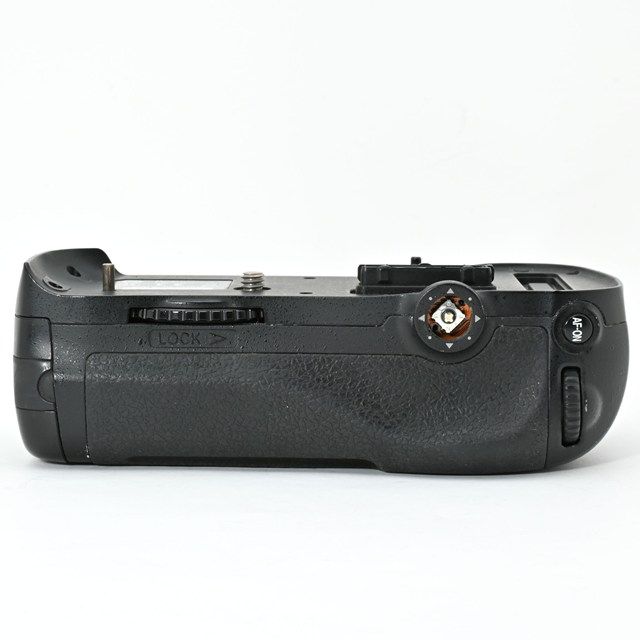 難有品・ジャンク品＞ Nikon マルチパワーバッテリーパック MB-D12