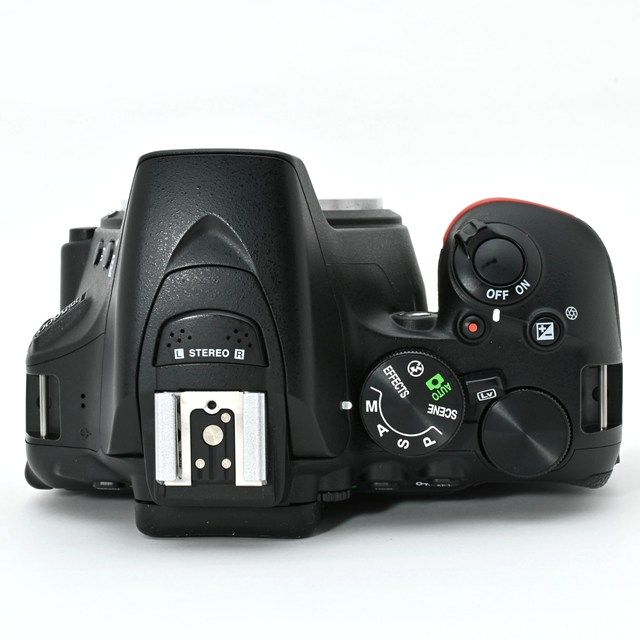 ニコン　D5600 ボディ レンタル] ニコン D5600 ボディ 一眼レフ と シグマ 150-600mm F5-6.3