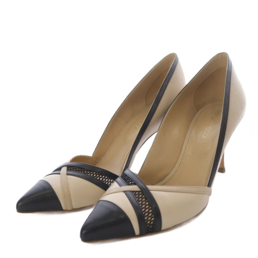 sergio rossi セルジオロッシ　ポインテッドトゥ　ハイヒール　パンプス セルジオ ロッシの新パンプス、メタルプレート付きのポインテッドトゥ