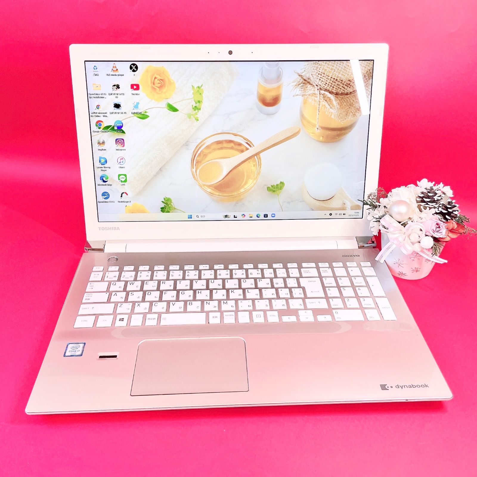 高性能Corei7✨️売り切れ続出おしゃれゴールド✨️薄型ノートパソコン