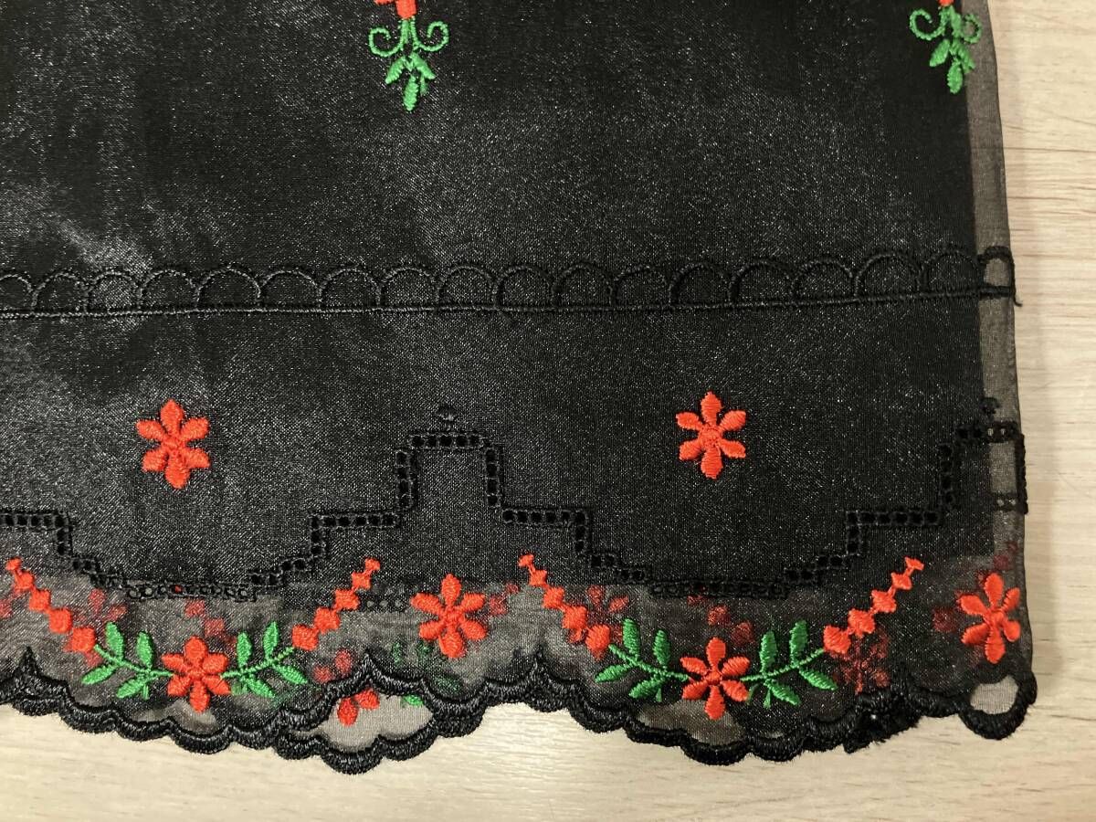 節約 COMME des GARCONS コムデギャルソン パンツ/TB-P004 黒 花柄刺繍