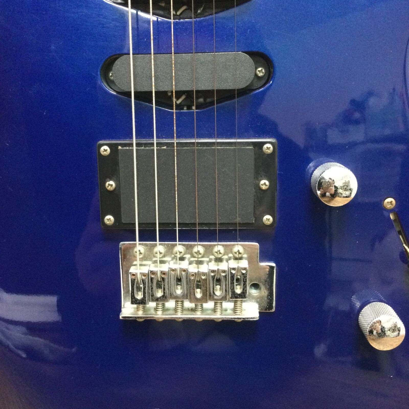 楽器・機材 ひ*】様 Tony Smith製エレキギターです