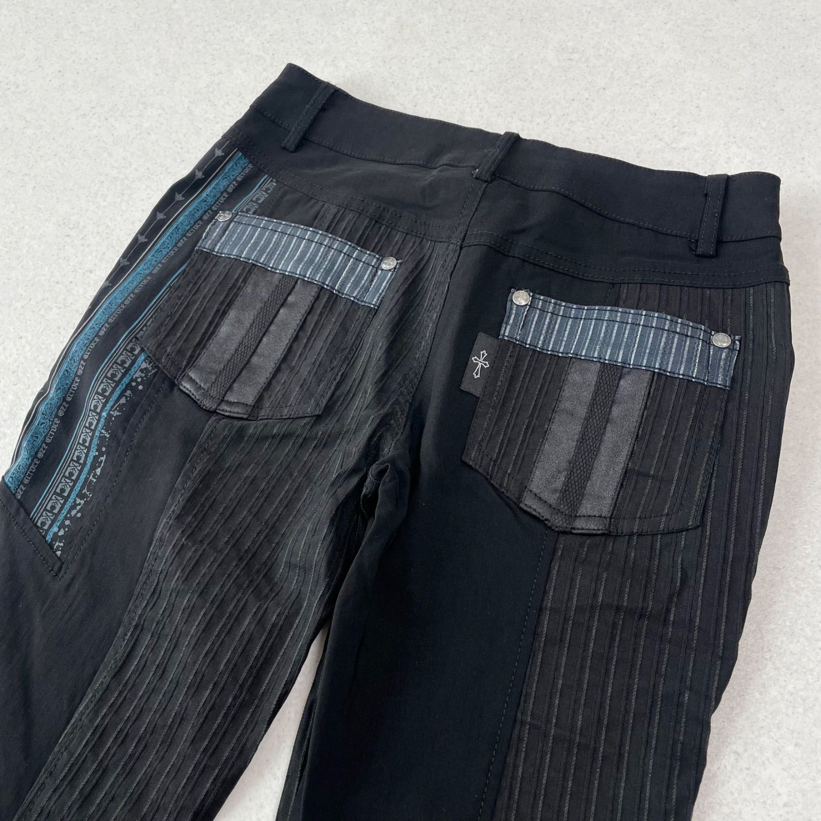 OZZ CROCE パンツ Ozz Croce パンツ(グレー) OZZON（パンツ）のフリマアイテム一覧