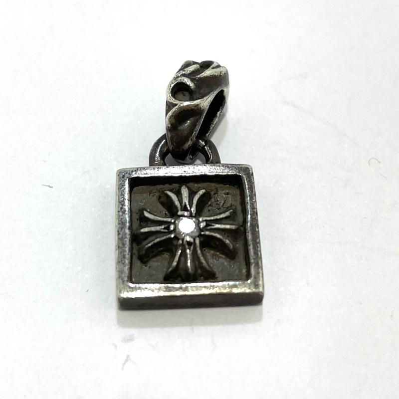 中古】CHROME HEARTS フレームドCHプラス1Pダイヤチャーム 2362-304 