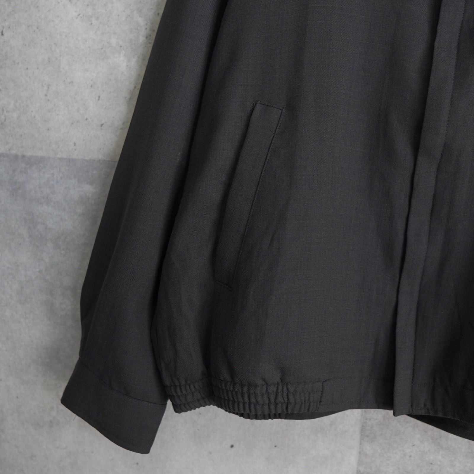 イヴサンローラン YSLロゴ ブルゾン グレー - メルカリ