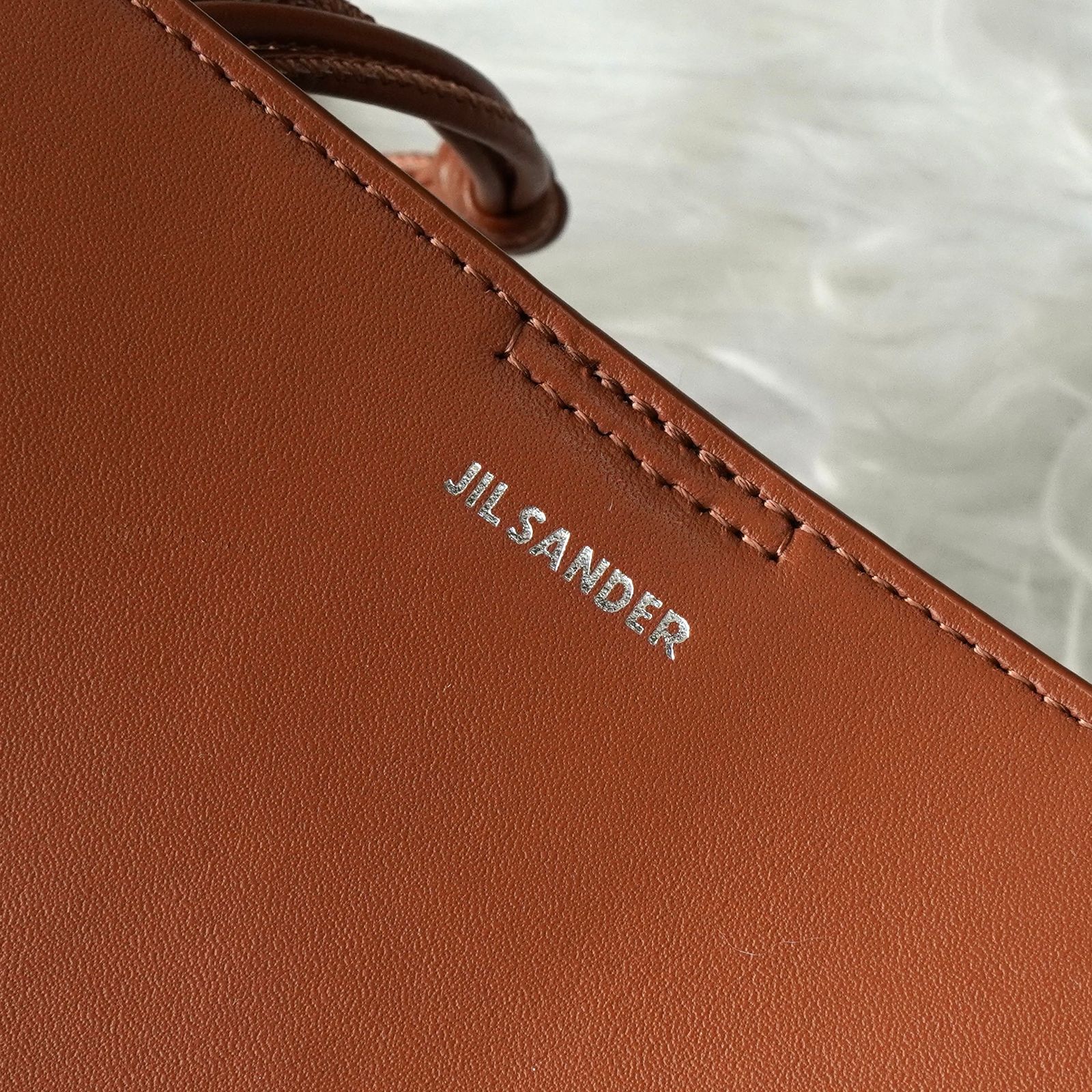 ジルサンダー タングル スモール レザー ショルダーバッグ ブラウン