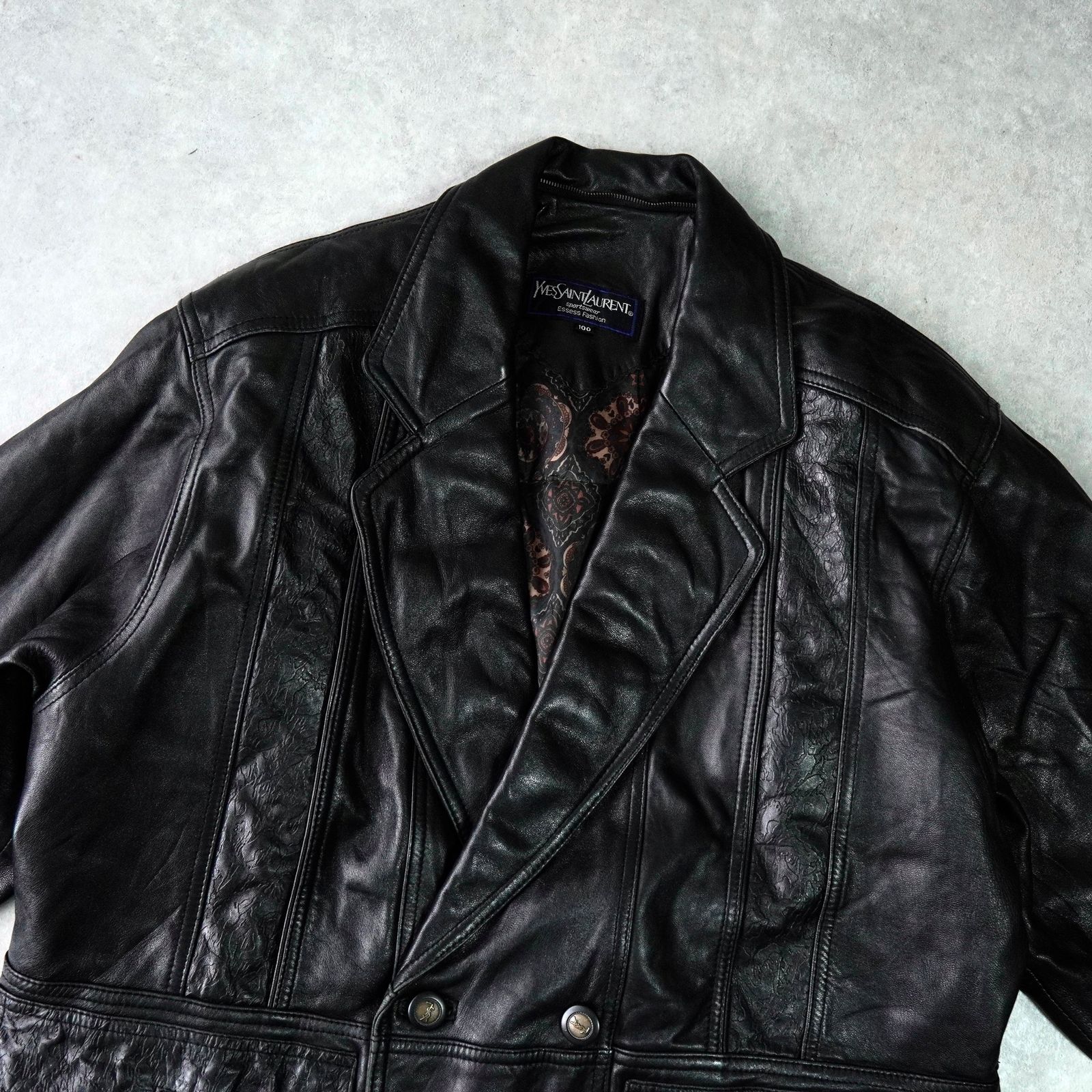 イヴ サンローラン ヴィンテージ 総裏地 YSLロゴボタン レザー