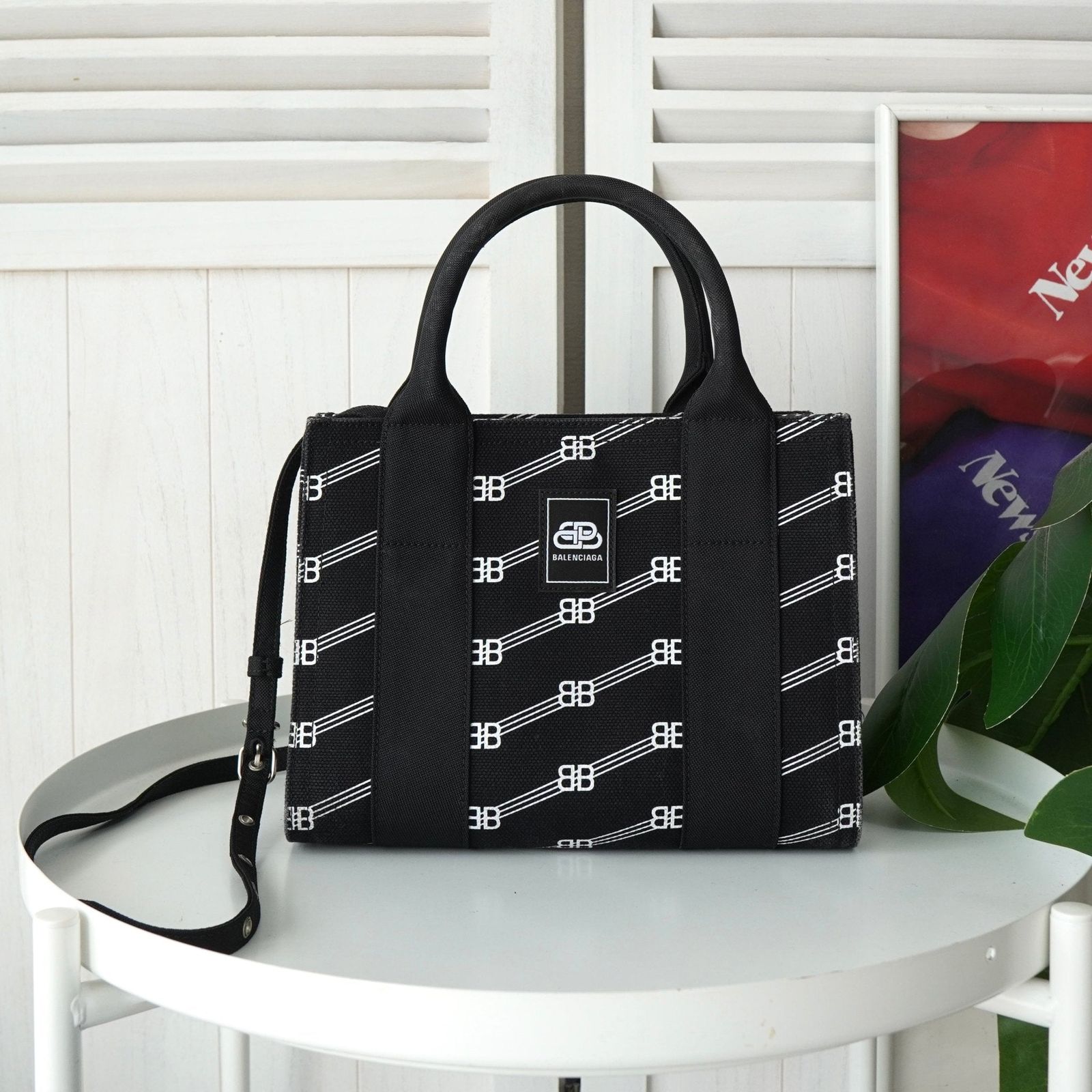 BALENCIAGA BBロゴ　ハンドバック バレンシアガ BBロゴ キャンバス ショルダーバッグ ハンドバッグ