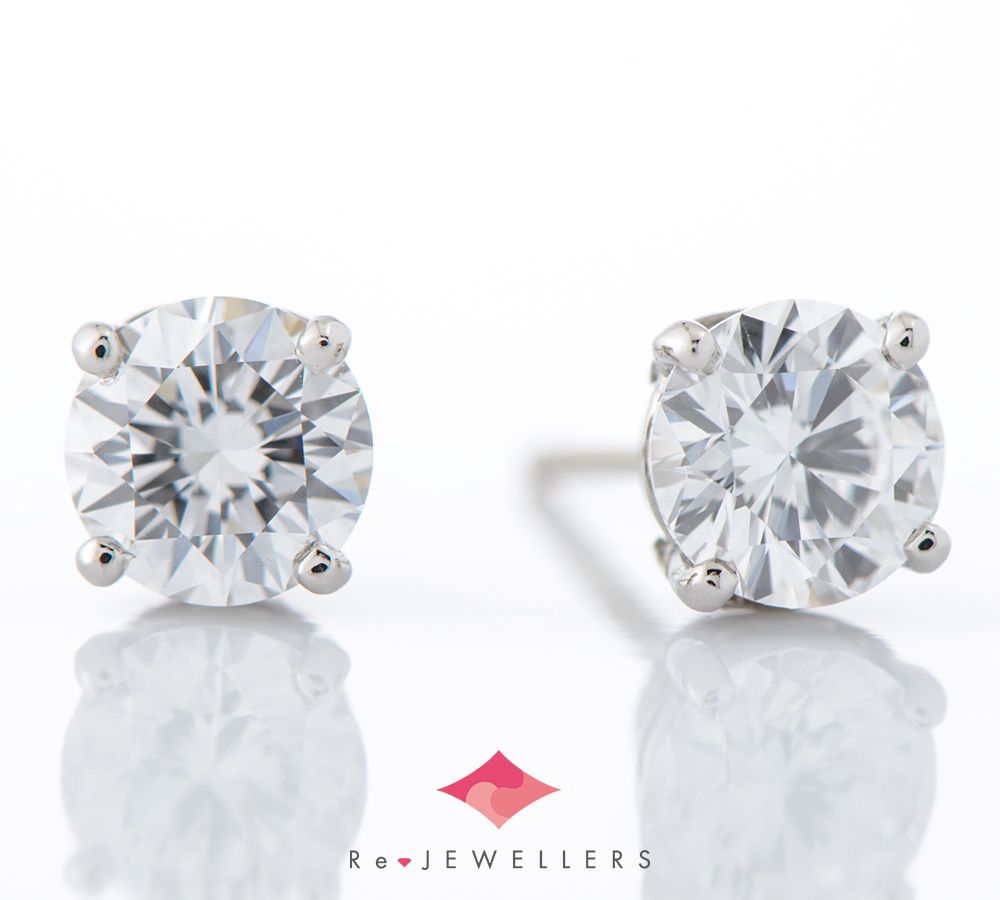 カルティエ ソリテール ダイヤモンド ピアス - メルカリ