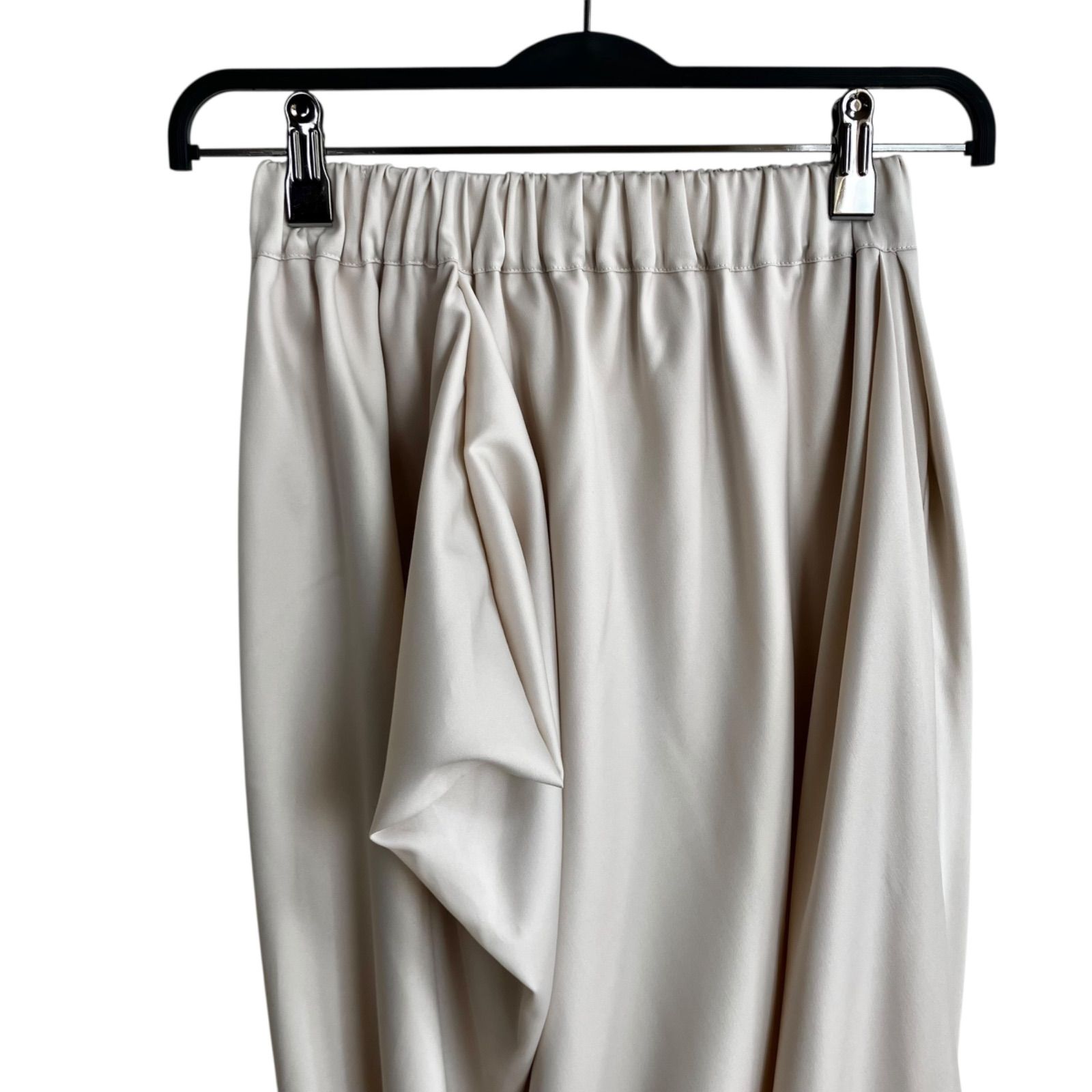 タグ付き未使用 machatt ドレープマットサテンスカート F ECR エクリュ