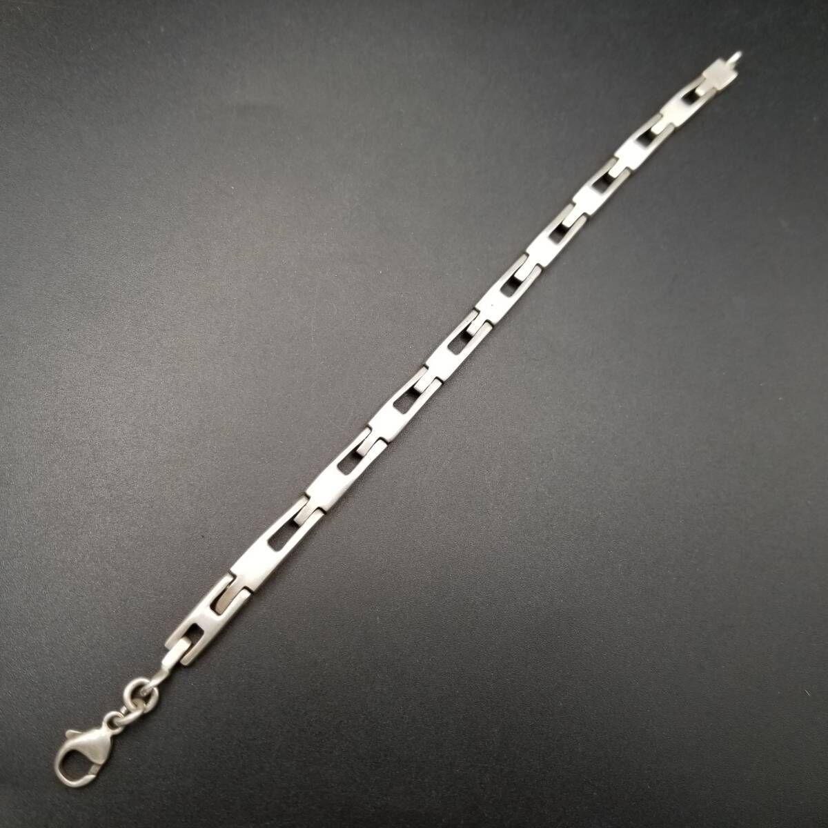 2002年 英国 ヴィンテージ モダニスト Y字チェーン 925 シルバー