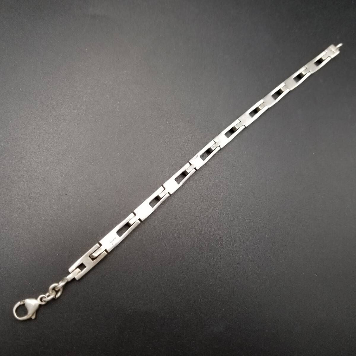 ヴィンテージ モダニストデザインブレスレット シルバー925 USA製 2002年 英国 ヴィンテージ モダニスト Y字チェーン 925 シルバー