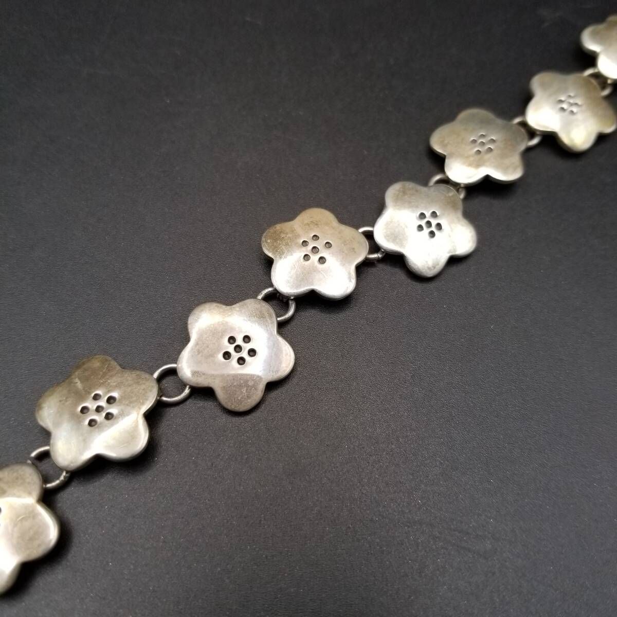 シルバー フラワーモチーフ ブレスレット 2002年製 03329_24071801.jpg